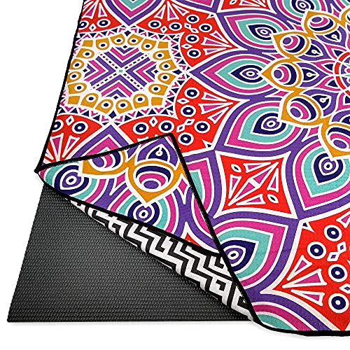 Hightide Yogamatten-Bezug – rutschfestes Mikrofaser-Handtuch mit Ecktaschen für Yoga und Bikram-Hot-Yoga in zwei Größen und vielen Mustern (Mantra, 66 x 177,8 cm)